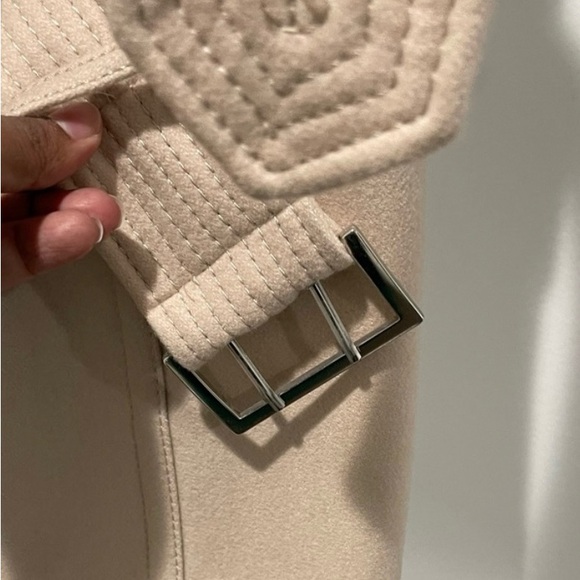 Kenneth Cole beige coat - Picture 11 of 11